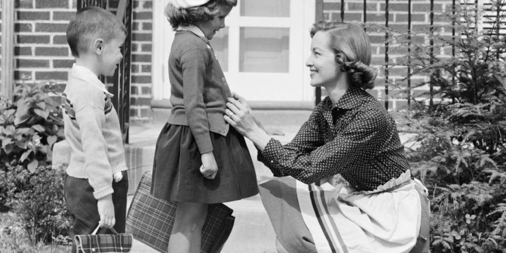 1950s school children -mum