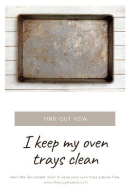 how to clean oven trays 
