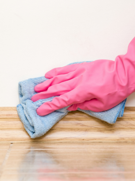 HOW TO CLEAN BASEBOARDS PROPERLY
