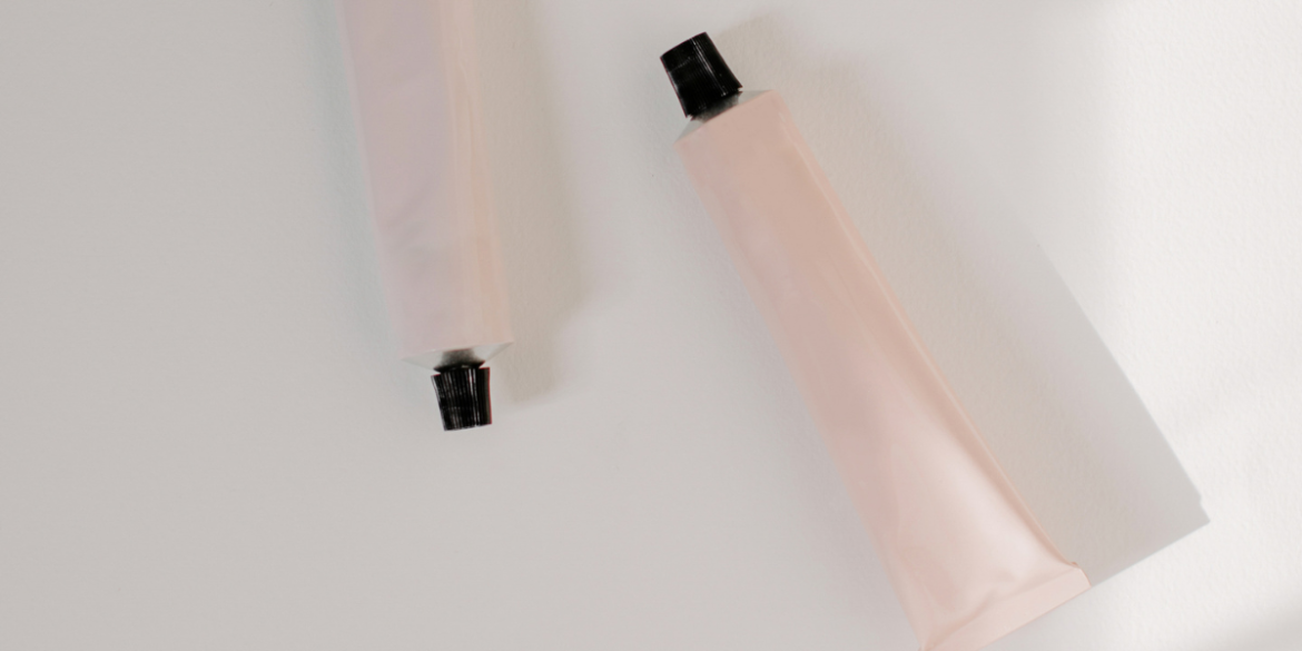 cosmetic tubes with no labels 